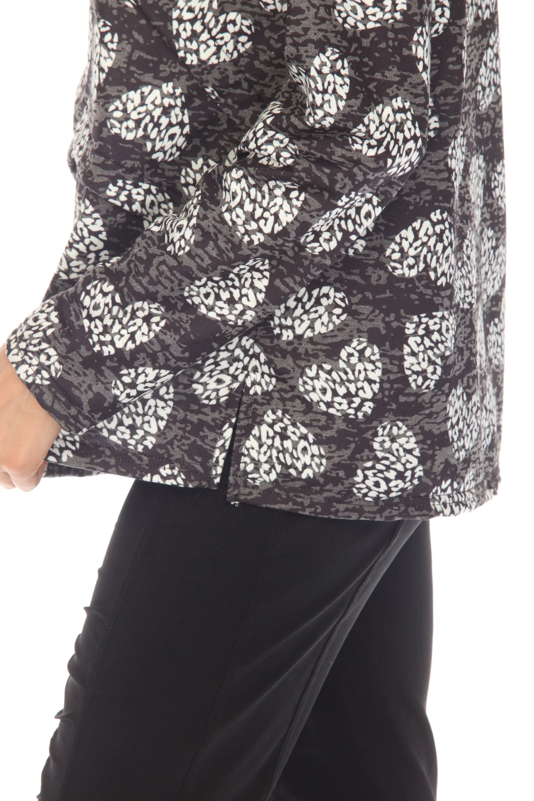 Carine Jillian Pullover - Stamped Hearts 6