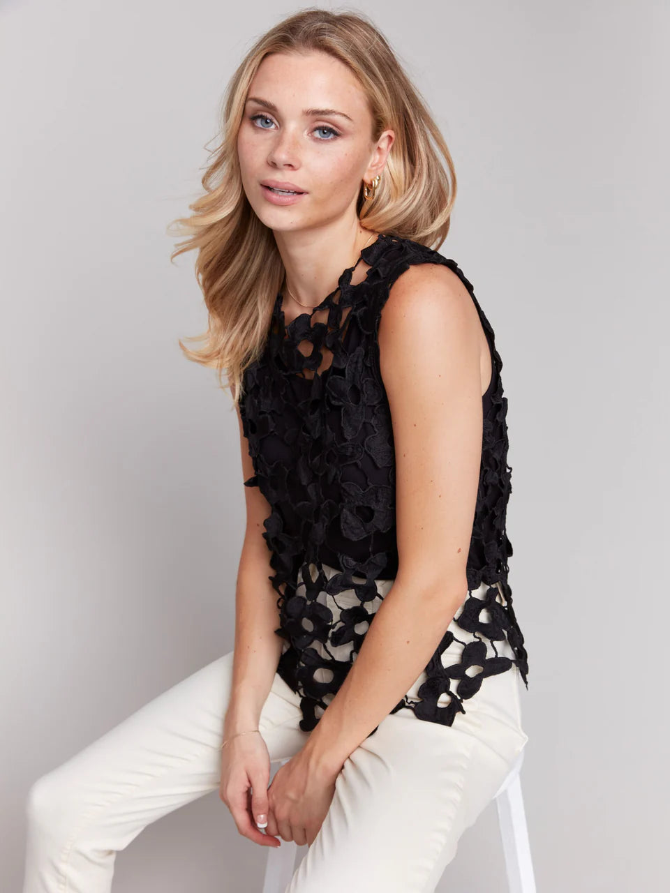 Floral Crochet Sleeveless Top - Black 3
