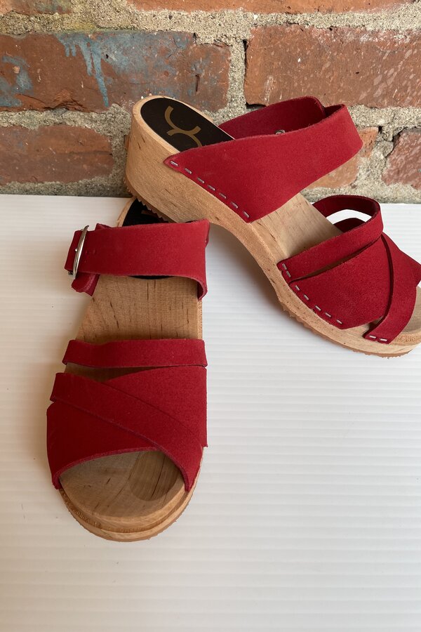 Cape Clogs Pia Red Clog Sandal in red, shop Onatorobi.